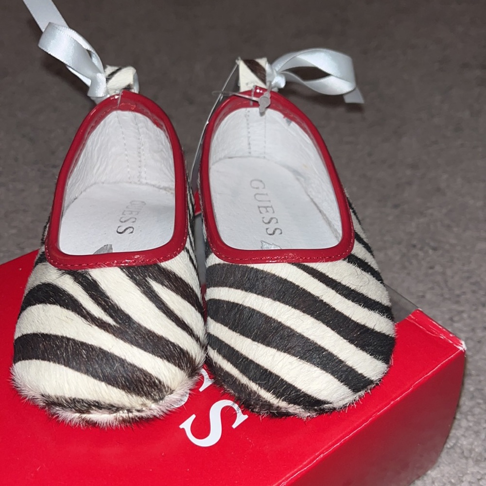 Guess Zebra Infant Baby Shoes Ballerina new Girls Size 1, 6 Weeks - 3 Months